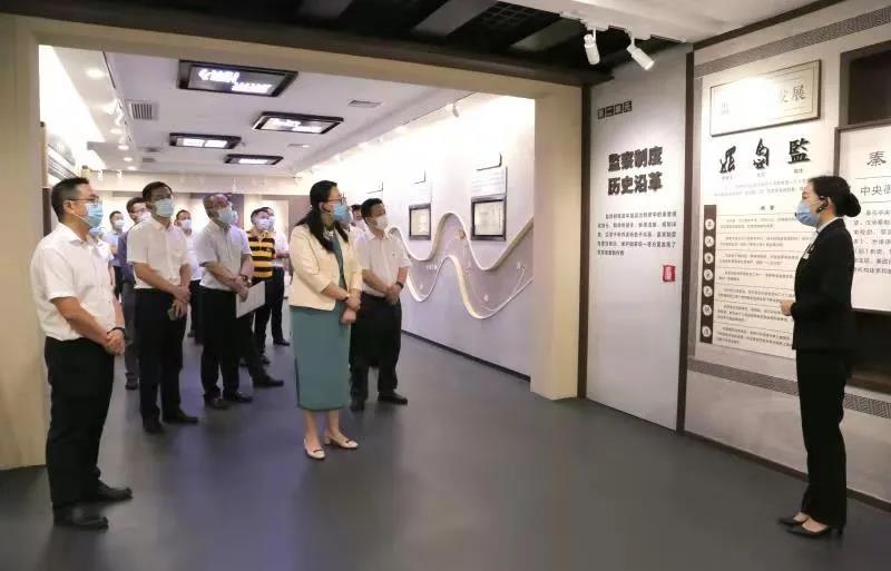 集团党委组织党员干部到佛山市纪法教育基地开展警示教育活动 集团党委组织党员干部到佛山市纪法教育基地开展警示教育活动