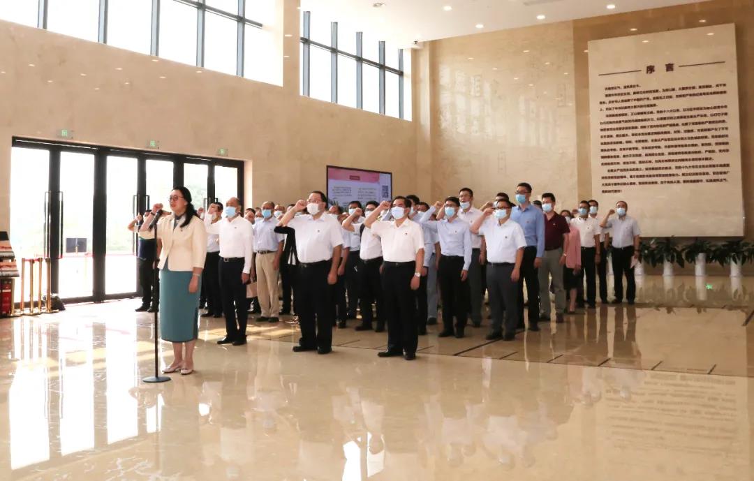 集团党委组织党员干部到佛山市纪法教育基地开展警示教育活动 集团党委组织党员干部到佛山市纪法教育基地开展警示教育活动