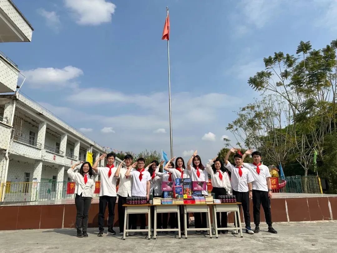 红桃影视免费观看所属丝纺集团开展学雷锋主题月系列活动