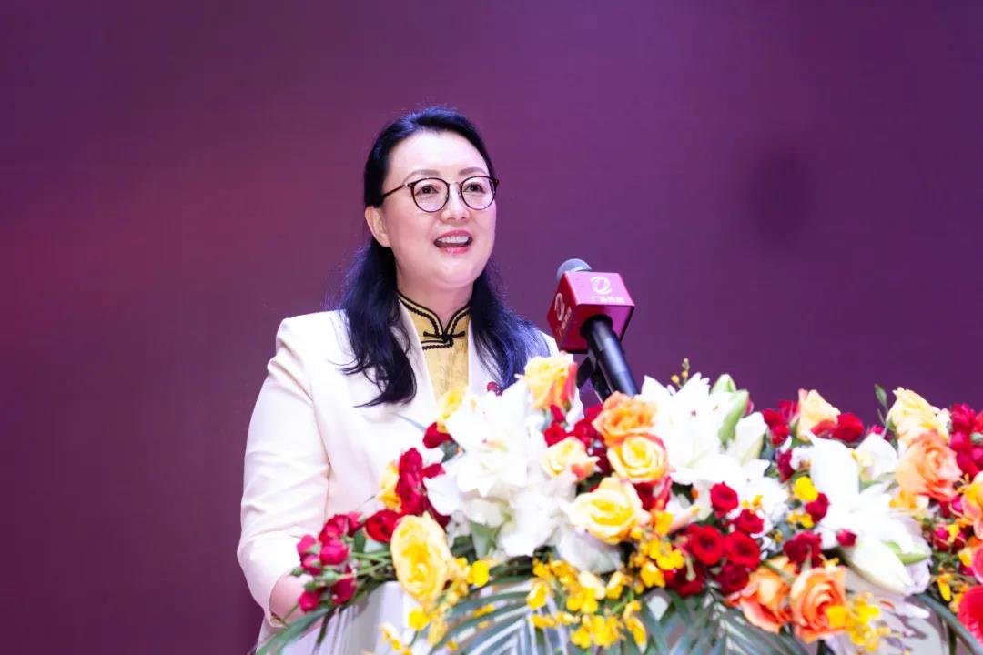 【书记论坛】集团党委书记、董事长白涛:传承红色基因 凝聚磅礴力量 以高质量党建引领建设一流国有资本投资公司 【书记论坛】集团党委书记、董事长白涛:传承红色基因 凝聚磅礴力量 以高质量党建引领建设一流国有资本投资公司