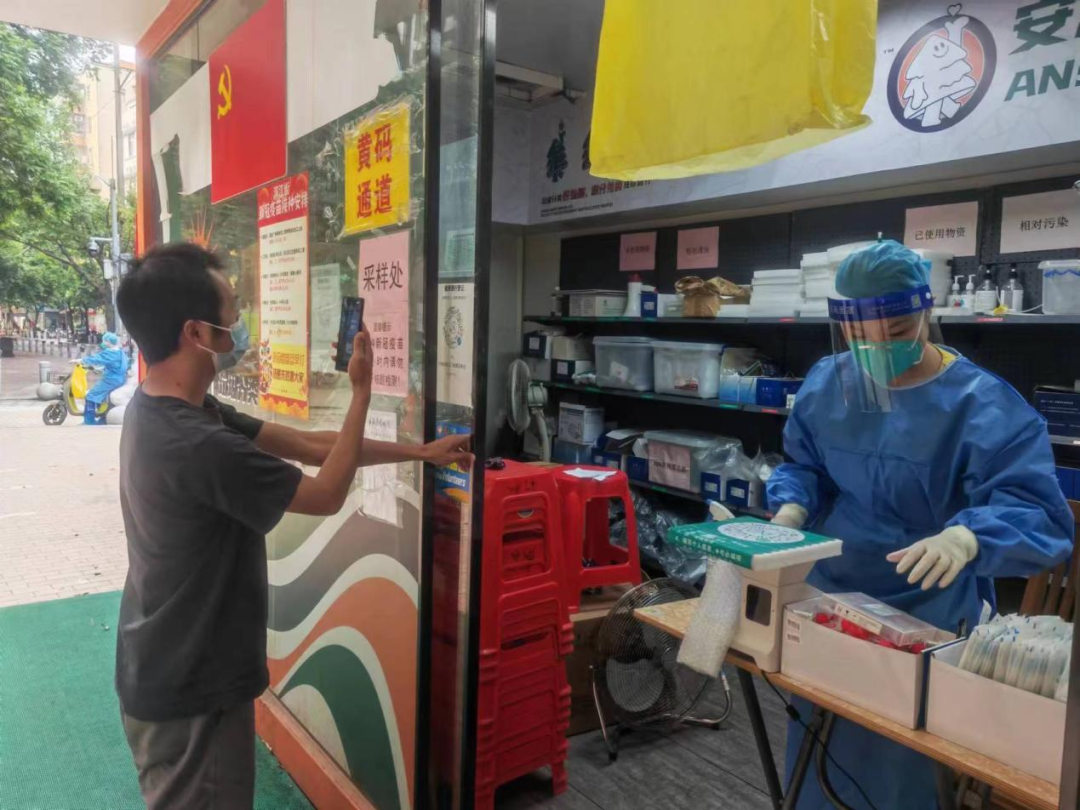 使命在肩，冲锋在前！红桃影视免费观看党员干部就地“转岗”变身抗疫志愿者